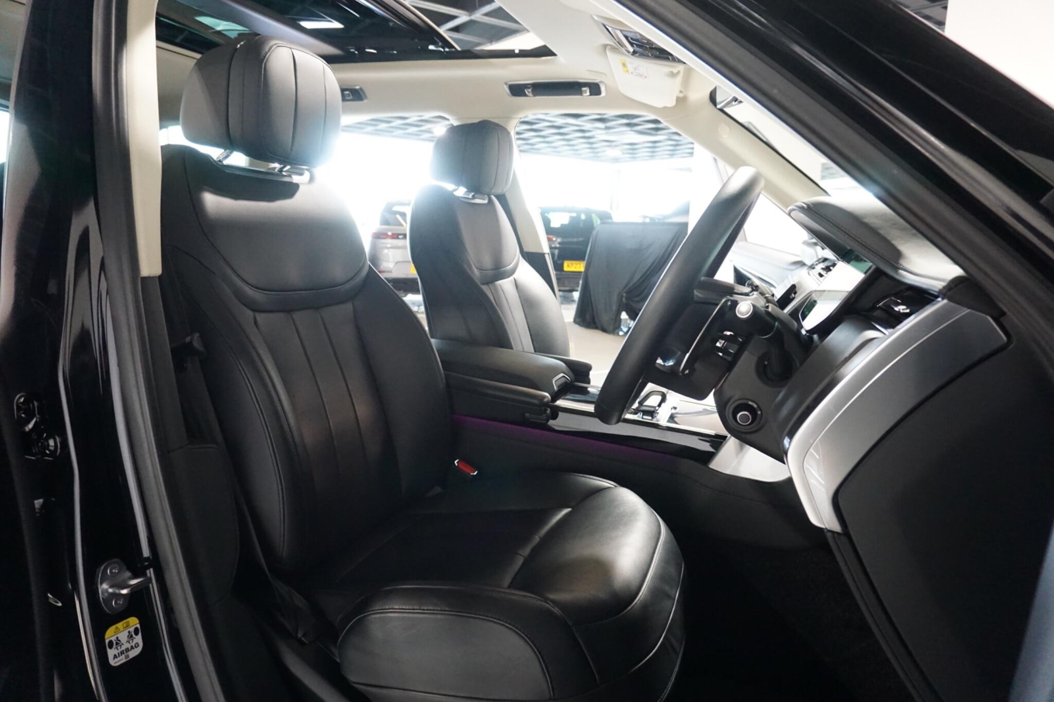 Land Rover Range Rover 3.0 P400 MHEV Autobiography SUV 5dr Petrol Auto 4WD Euro 6 (s/s) (400 ps)